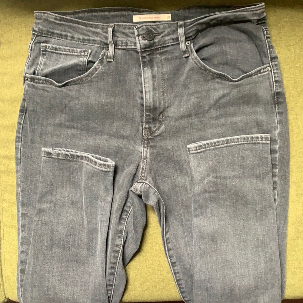 721 high rise Levi jeans size 31